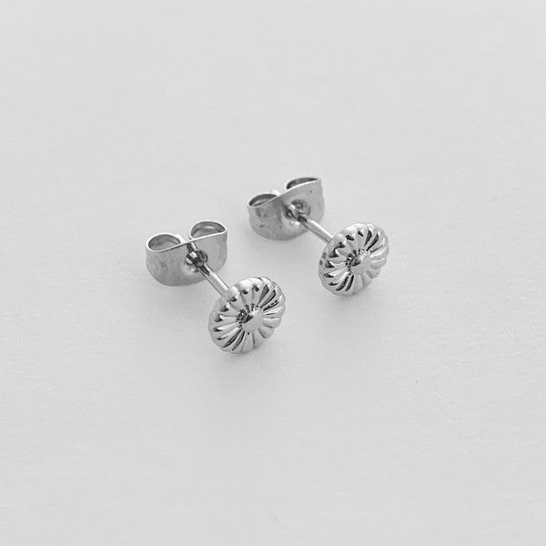 Mini Daisy Studs